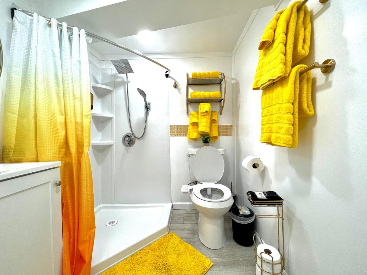 The Amber Retreat - Brooklyn Centre Comfort - Charming Space For Families, Couples & Business Travelers Near Downtown - With 300Mb Wifi, Parking & Self Check-In Клівленд Екстер'єр фото