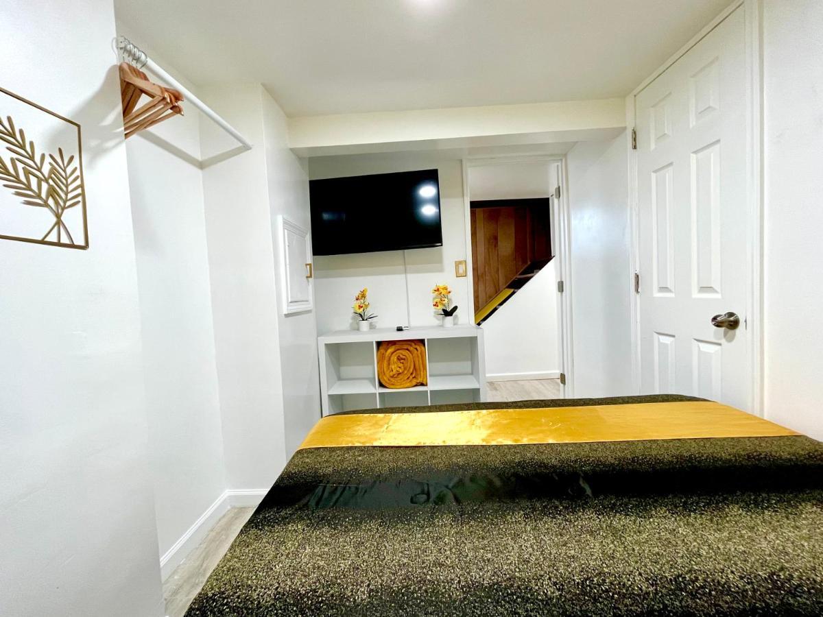 The Amber Retreat - Brooklyn Centre Comfort - Charming Space For Families, Couples & Business Travelers Near Downtown - With 300Mb Wifi, Parking & Self Check-In Клівленд Екстер'єр фото
